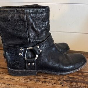 Frye Black Leather Harness Moto Boots size 8 🖤 made in Mexico